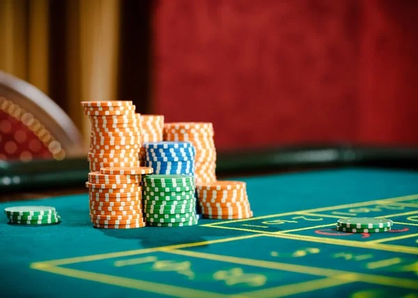 nagabola Three Card Poker payout table showing ante, play, and pair plus odds